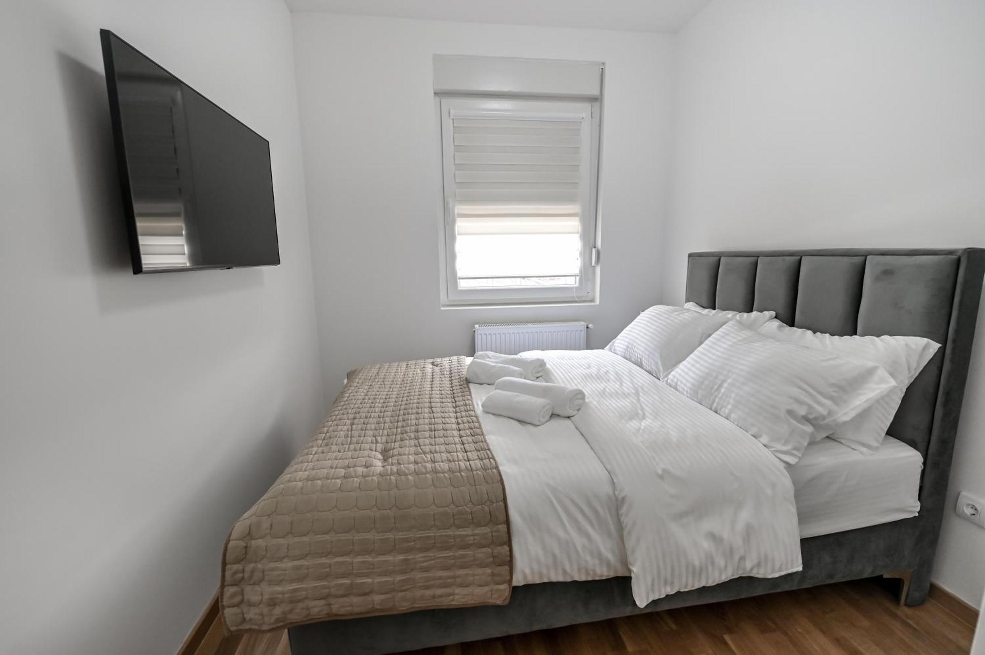Appartamento Porto Lux Arandjelovac Esterno foto