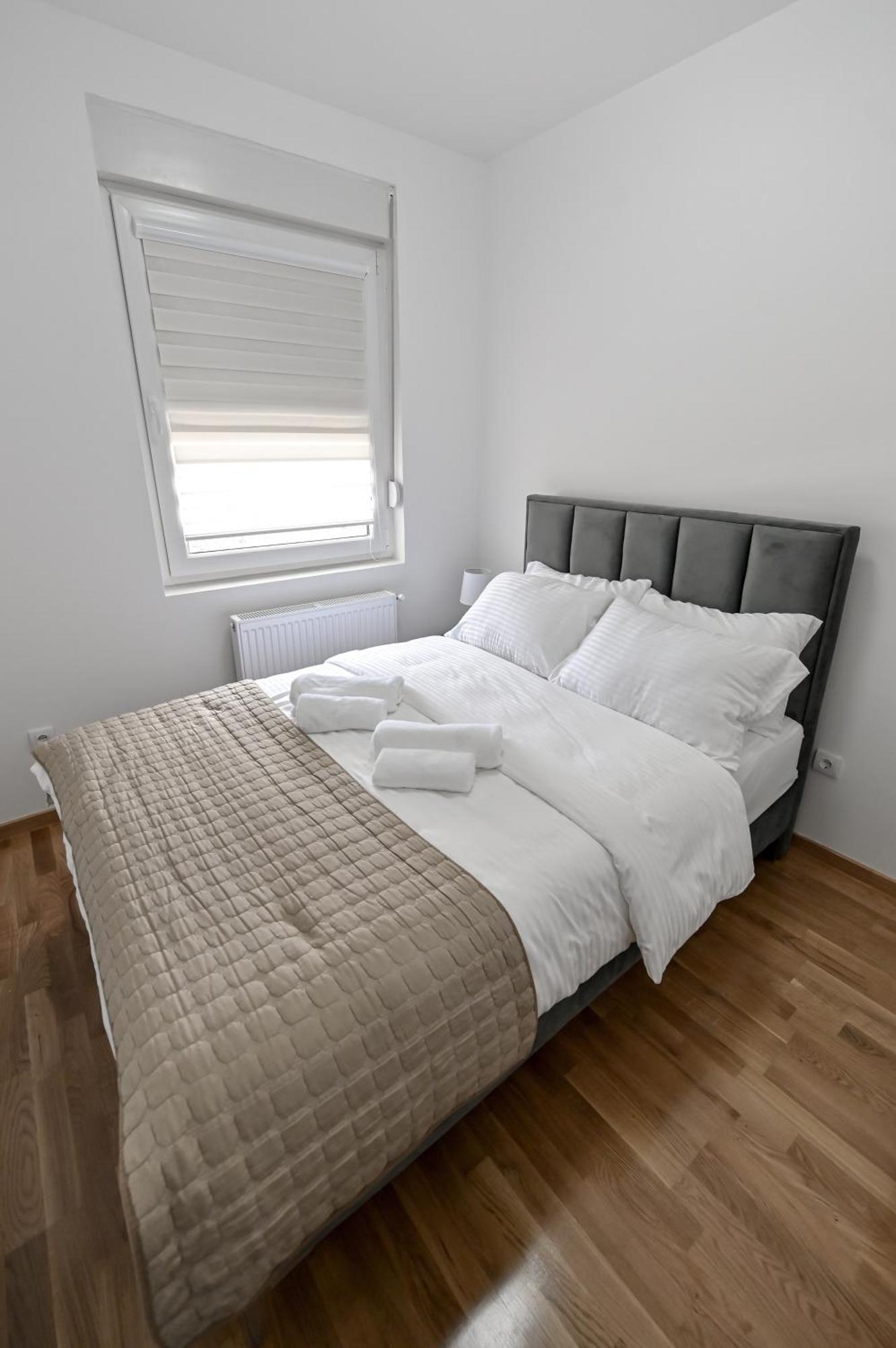 Appartamento Porto Lux Arandjelovac Esterno foto